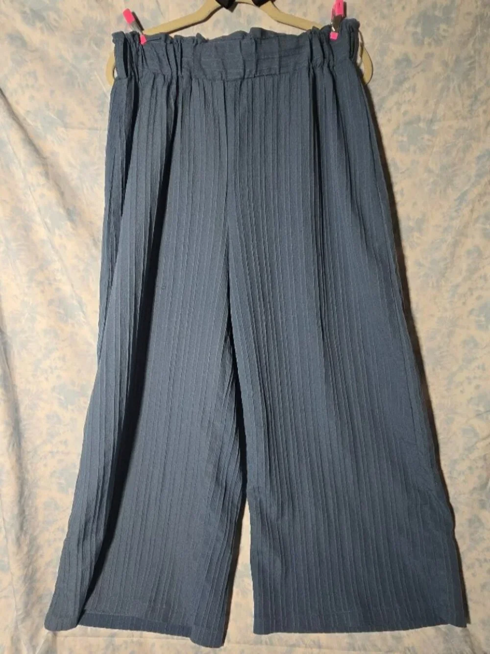 Title: SHEIN Curve 1XL Slate Blue Plisse Pleated Wide Leg Pants - High Waist